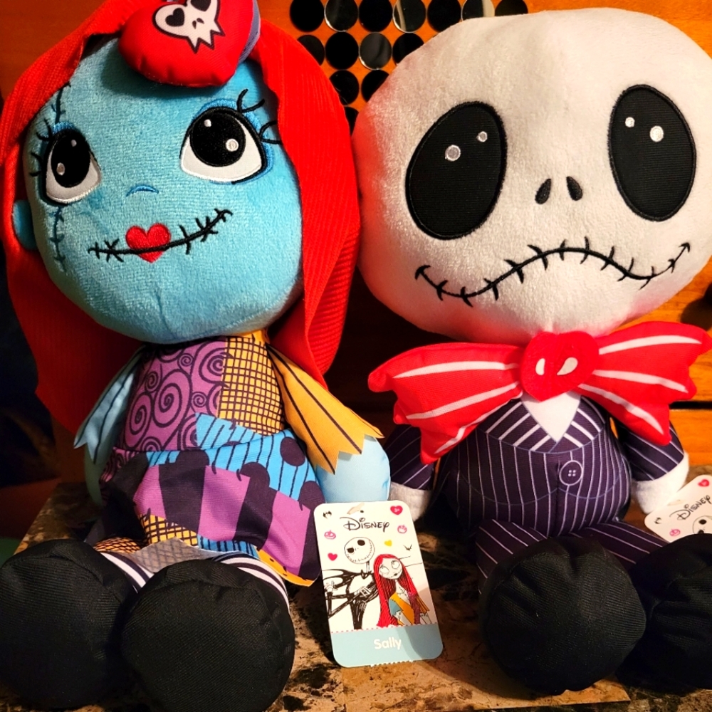 Nightmare before Christmas Jack and sally valentine plush collectable.